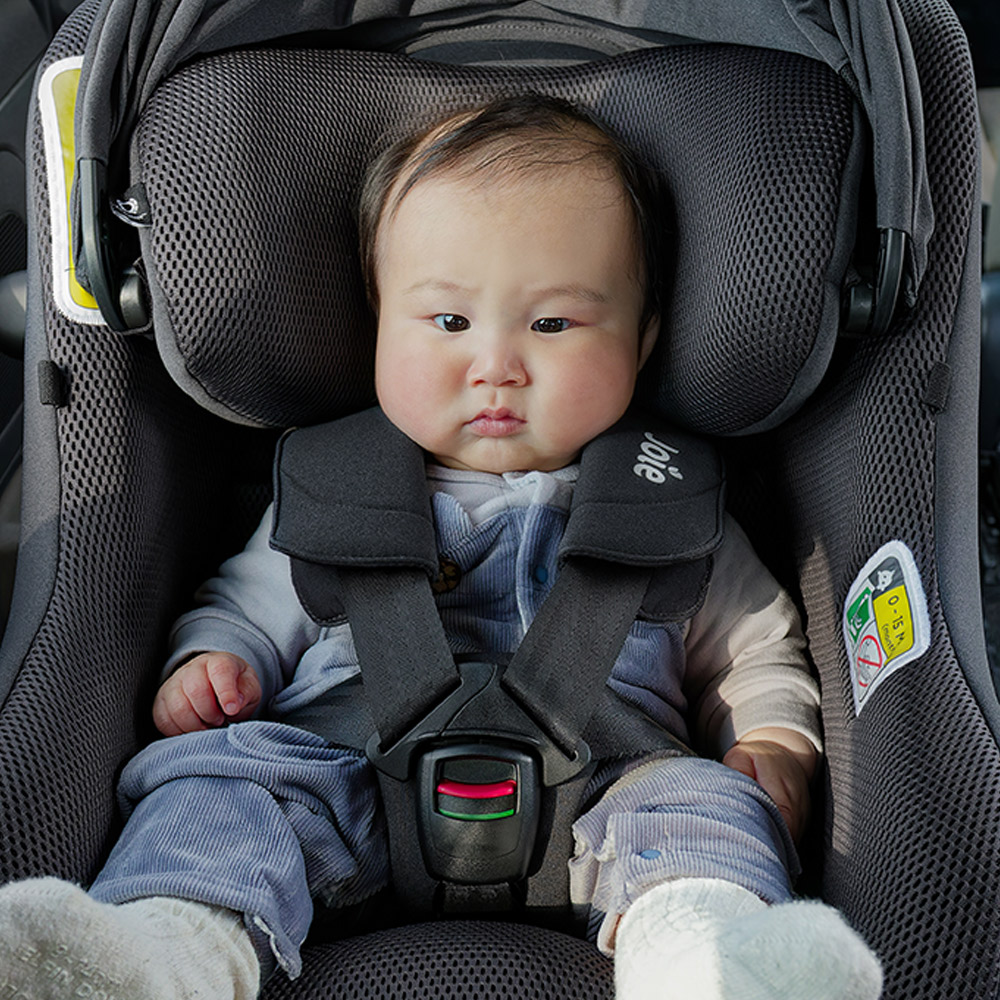 体をしっかり支えるベルト構造