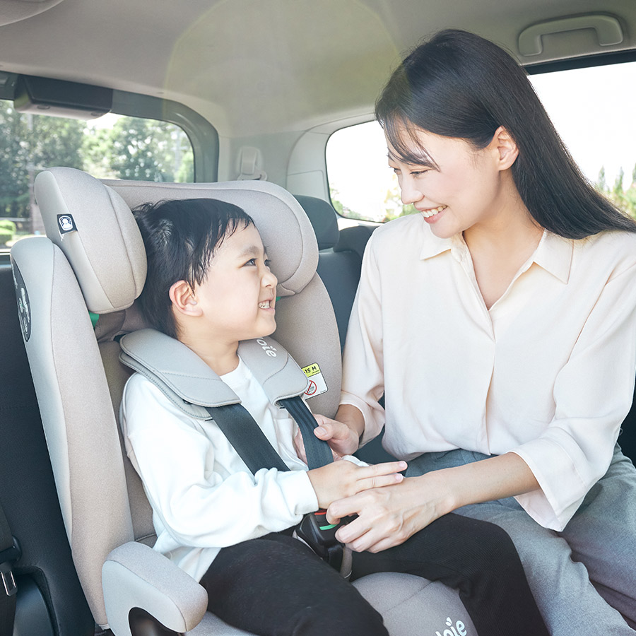 ジュニアシート 15ヶ月頃から